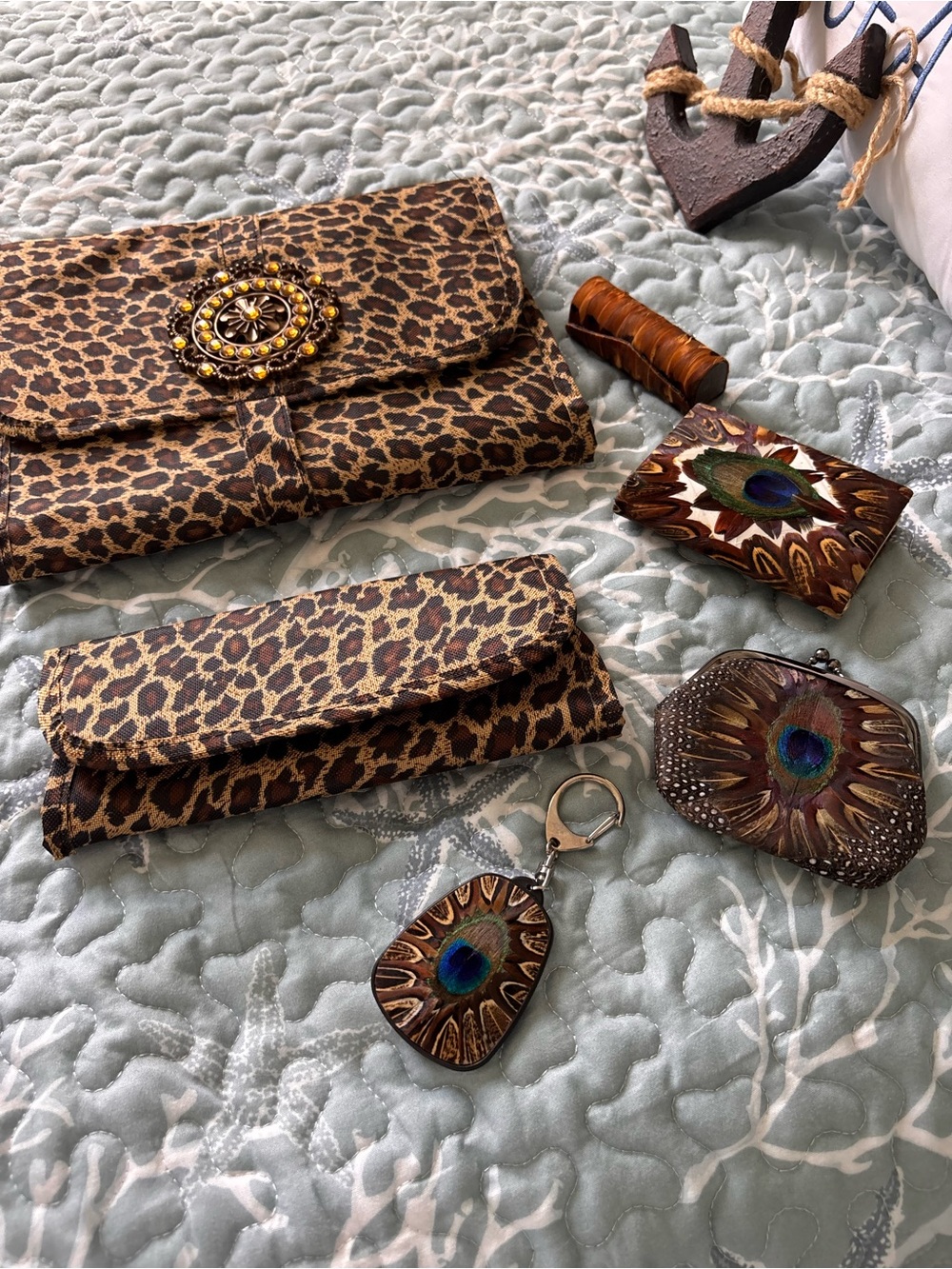 Leopard Print Peacock Accent - set new 6 piece Brown